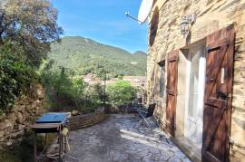 A Large Stone Village House With 95 M2 Of Living Space On A 320 M2 Plot, Featuring Several Terraces And A Terraced Garden To Be Landscaped. A Large Stone Village House With 95 M2 Of Living Space On A 320 M2 Plot, Featuring Several Terraces And A Terraced Garden To Be Landscaped.