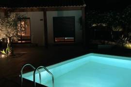 Superb Fully Renovated Contemporary Villa In A Secure Residence With 200 M2 Of Living Space On A 1350 M2 Plot With Petanque Court And Heated Pool.