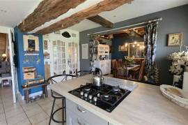Exceptional 5 Bedroom Family Home for Sale - Nouic 87