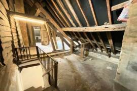 Apartment for Sale in Historic District