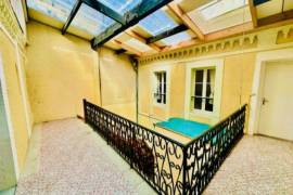 Apartment for Sale in Historic District