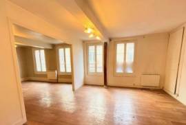 Apartment for Sale in Historic District