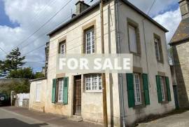 Town House With Courtyard