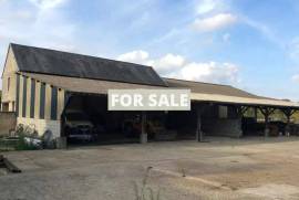 Property with Several Outbuildings to Renovate