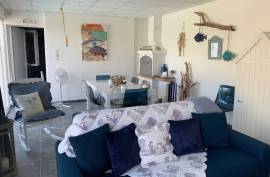 Detached Villa with Pool And Independent Guest House