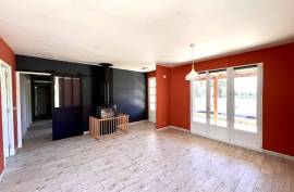 Detached Villa in A lovely Location