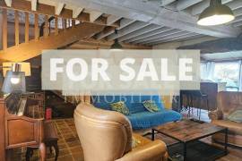 Detached Country House with Guest GIte