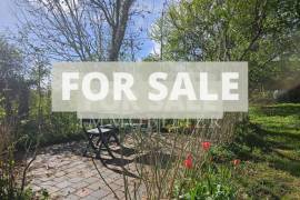 Detached Country House with Guest GIte