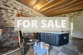 Detached Country House with Guest GIte