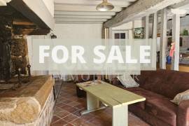 Detached Country House with Guest GIte