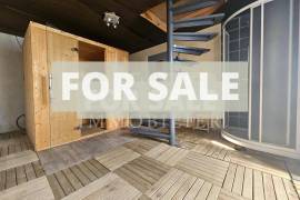 Detached Country House with Guest GIte