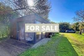 Eco-Friendly & Self-Sufficient Lifestyle Property