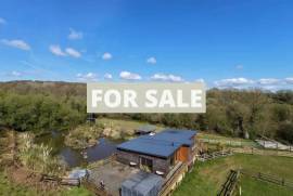 Eco-Friendly & Self-Sufficient Lifestyle Property