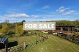 Eco-Friendly and Self-Sufficient Lifestyle Property