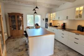 Lovely 18th Century Mansion B&B Potential and Pool