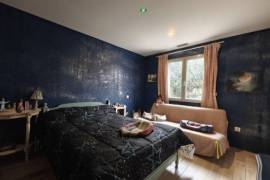 Modern Detached Villa with Mature garden with Open Views
