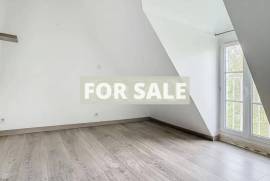 Detached Country House with Open Views