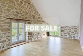 Detached Country House with Open Views