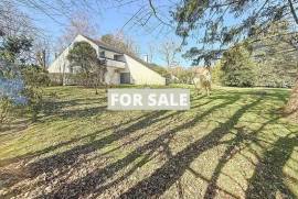 Detached Country House with Land