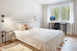 Apartment for rent in Riga district, 125.00m2