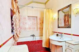 Detached house for rent in Jurmala, 220.00m2