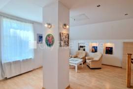 Detached house for rent in Jurmala, 250.00m2
