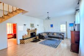 Detached house for rent in Jurmala, 250.00m2