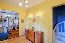 Detached house for rent in Jurmala, 250.00m2