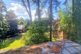 Detached house for rent in Jurmala, 250.00m2