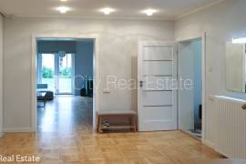 Detached house for rent in Riga district, 248.00m2