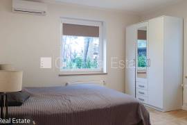 Detached house for rent in Riga district, 248.00m2