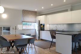 Detached house for rent in Riga district, 248.00m2