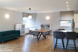 Detached house for rent in Riga district, 248.00m2