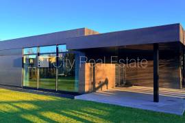 Detached house for sale in Riga district, 250.00m2
