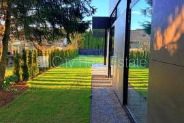 Detached house for sale in Riga district, 250.00m2
