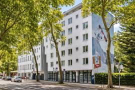 Modern 3-Bedroom Apartment with Balcony, Parking & Prime Central Location