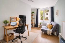 Modern 3-Bedroom Apartment with Balcony, Parking & Prime Central Location