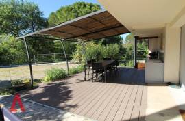 6 room, 163m2 House for sale in Aniane - 490 000 € *