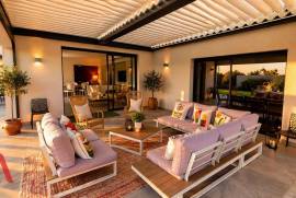 7 room, 241m2 House for sale in Magalas - 990 000 € *
