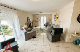 6 room, 158m2 Villa for sale in Roujan - 300 000 € *