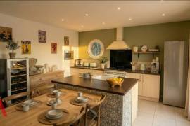 5 room, 156m2 House for sale in Magalas - 389 000 € *