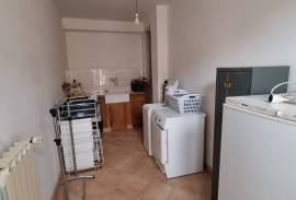7 room, 208m2 House for sale in Lespignan - 180 000 € *