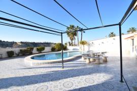 FABULOUS 5 BEDROOM VILLA WITH GOLF COURSE VIEWS IN CIUDAD QUESADA