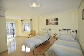 FABULOUS 5 BEDROOM VILLA WITH GOLF COURSE VIEWS IN CIUDAD QUESADA