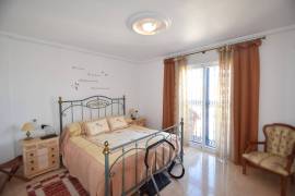 FABULOUS 5 BEDROOM VILLA WITH GOLF COURSE VIEWS IN CIUDAD QUESADA