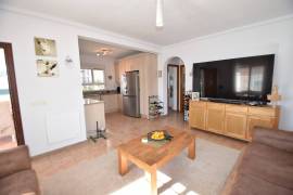 IMMACULATE VILLA WITH MAIN HOUSE AND GUEST ANNEXES, POOL AND SUMMER KITCHEN