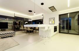 4 Bedrooms - Villa - Alicante - For Sale - N5910