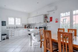 listing listing