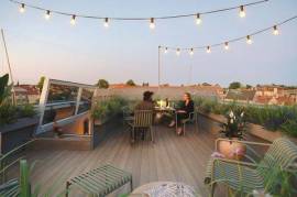 Next to Prenzlauer Berg’s hotspots: Brand-new 5-room Penthouse Apartment with roof top terrace & a balcony