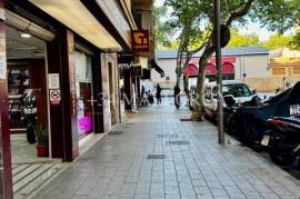 Commercial premises of 65 m2 with basement in PERE GARAU